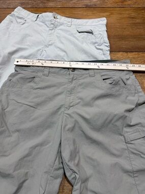 Columbia Men's Light Gray Cargo Shorts sz 38 2 pair